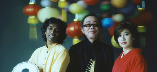 Saiyuki trio : Prabhu Edouard, Nguyên Lê, Mieko Miyazaki de gauche à droite