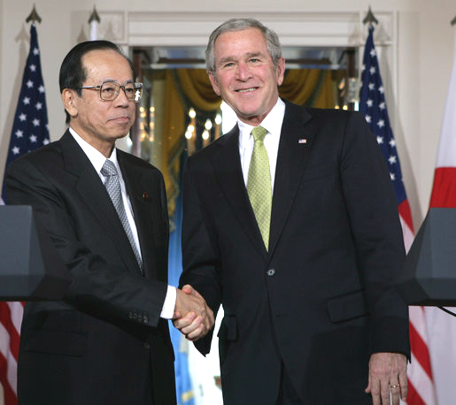 , Japon-G8 : rencontre Fukuda-Bush