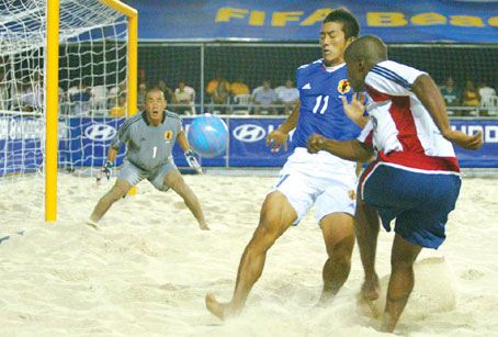 , Beach Soccer : Le Japon presque éliminé