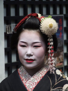 Jeune maiko - Kyôto (© Thierry Lemoine)