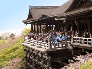 Le Temple Kiyomizu à Kyôto  un des lieux les plus visités du Japon - Photo Japoninfos.com