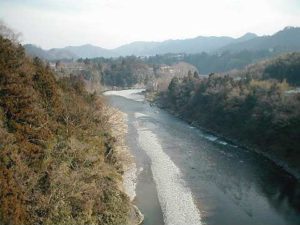 La Tamagawa près de Ôme à l'ouest de Tôkyô (© Cory)