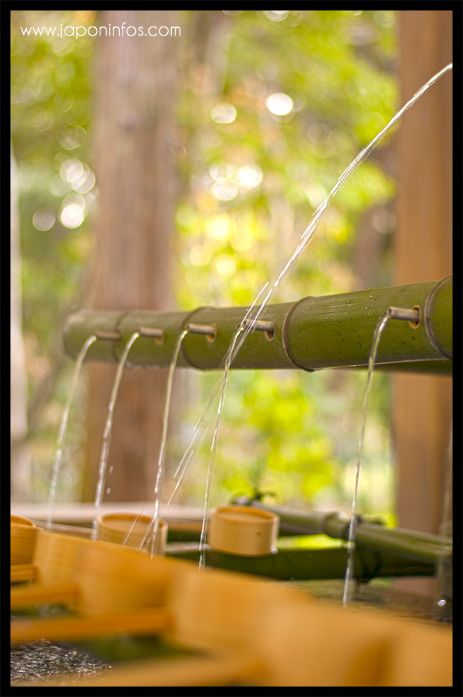 fontaine-sanctuaire-nara-Omiwa-jinja