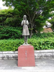 La statue de Sadako Sasaki à Hiroshima (© Taisyo)