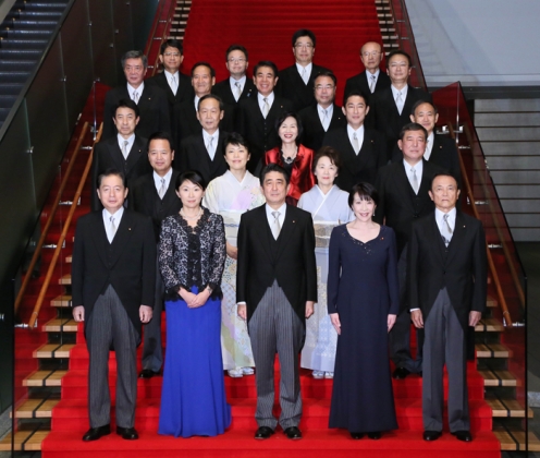 Le nouveau Cabinet de Shinzô Abe (© Japan Kantei)
