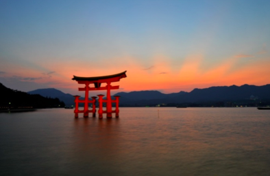Le célèbre Torii du sanctuaire d'Itsukushima (© S_Babie)