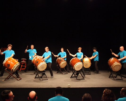 Le tambour japonais résonne à Neuilly sur Seine