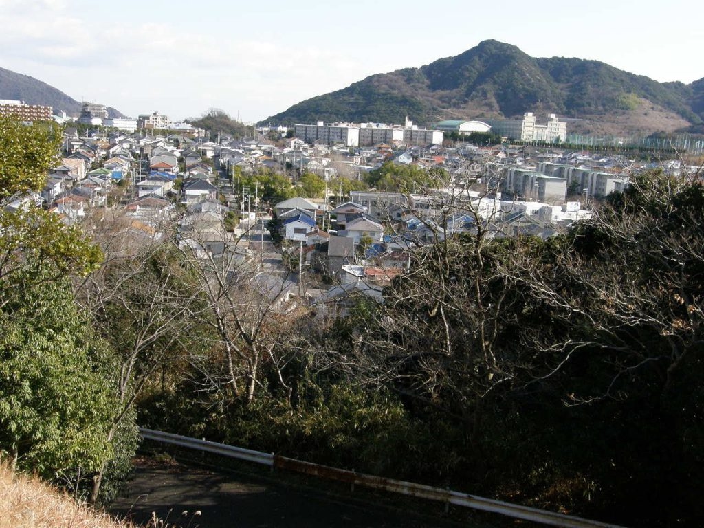 Vue sur le quartier de Tomogaoka où se sont déroulés les faits (Tomogaoka, arrondissement de Suma, Kôbe, Préfecture de Hyôgo)