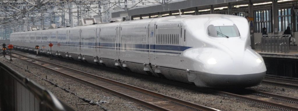 C'est dans un Shinkansen Nozomi semblable à celui-ci (modèle N700) que l'incident à eu lieu ce matin (© take-y)