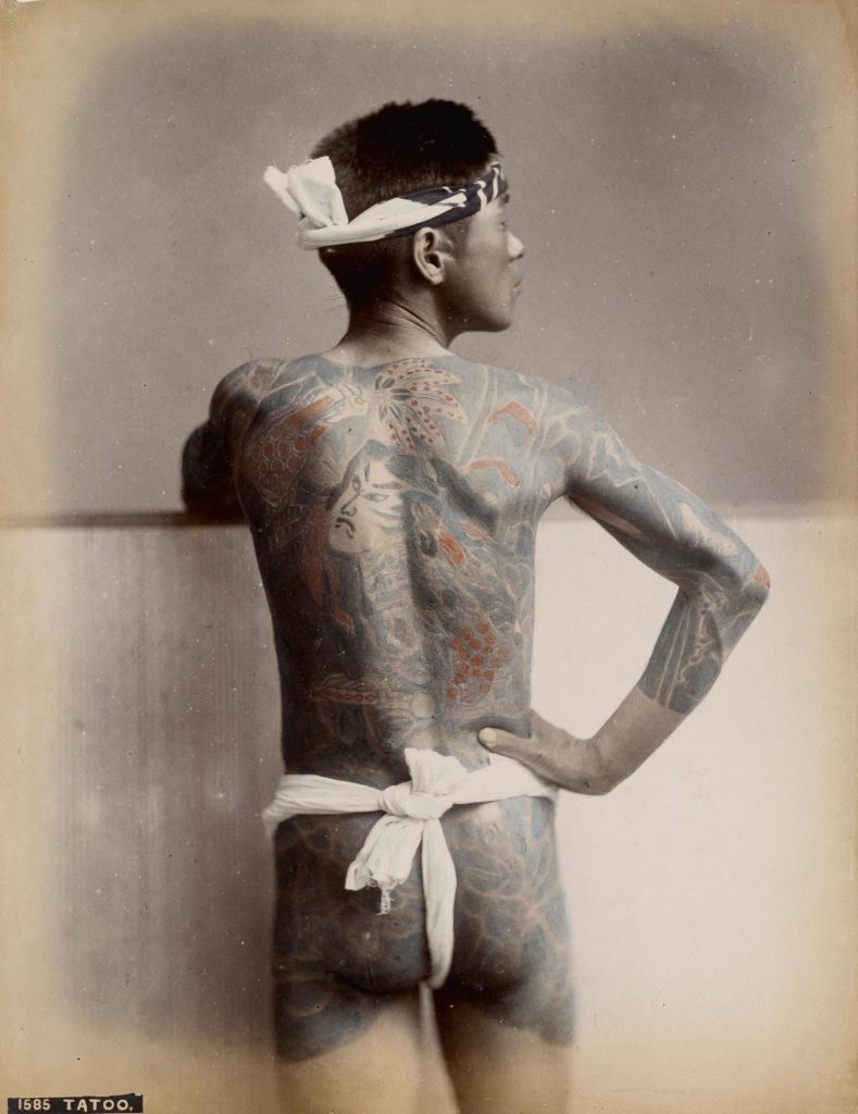 Un homme tatoué à la fin du XIXe siècle (© S. Ogawa, Photographer, Yokohama)