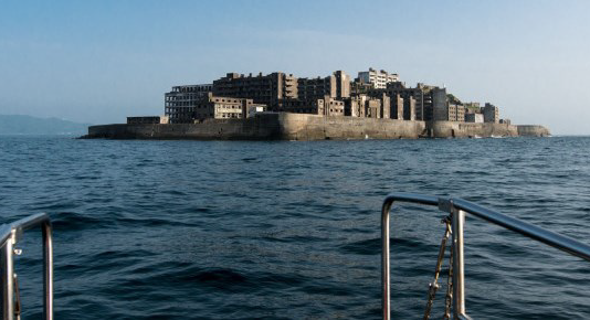 Expo photo : « Gunkanjima, l’île fantôme » au musée-mine départemental du Tarn