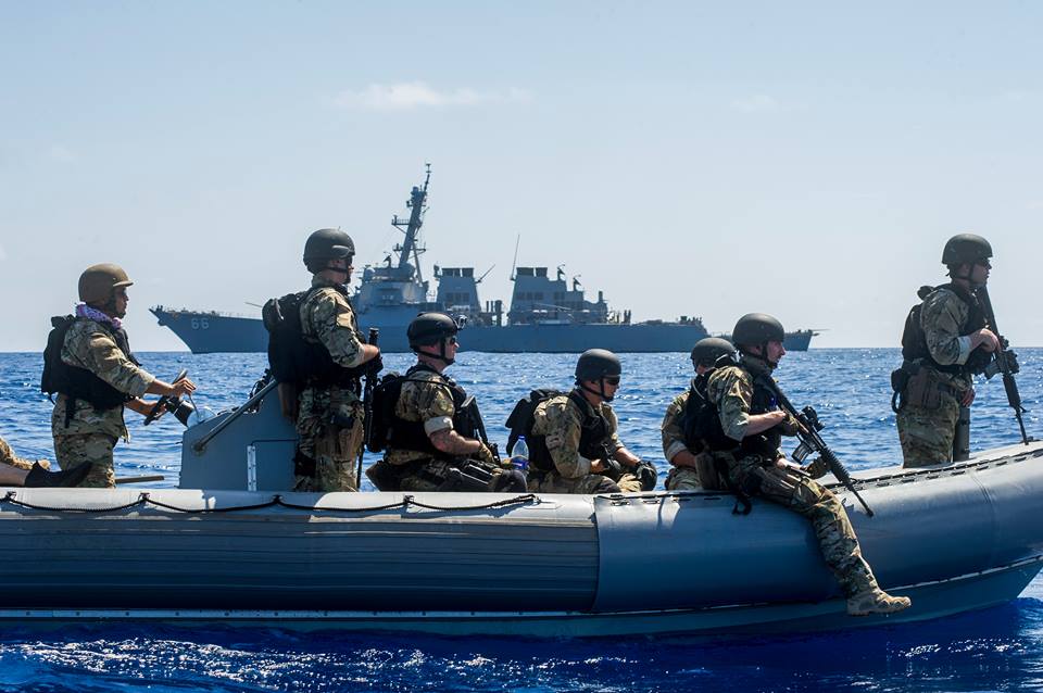 Photo de couverture Facebook de l'US Navy.
