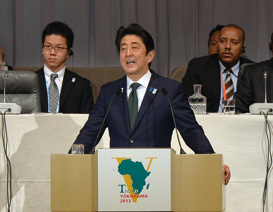 Shinzô Abe au Kenya pour parler de développement
