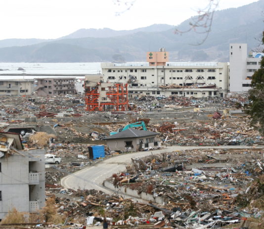 Culture d’hypertravail | Stratégie démographique | Visite impériale