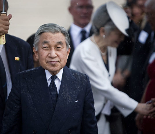 L’empereur pourrait abdiquer plus tôt que prévu