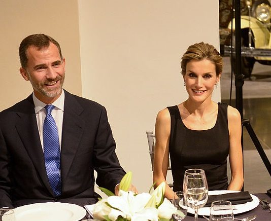 L’empereur Akihito accueille le couple royal d’Espagne