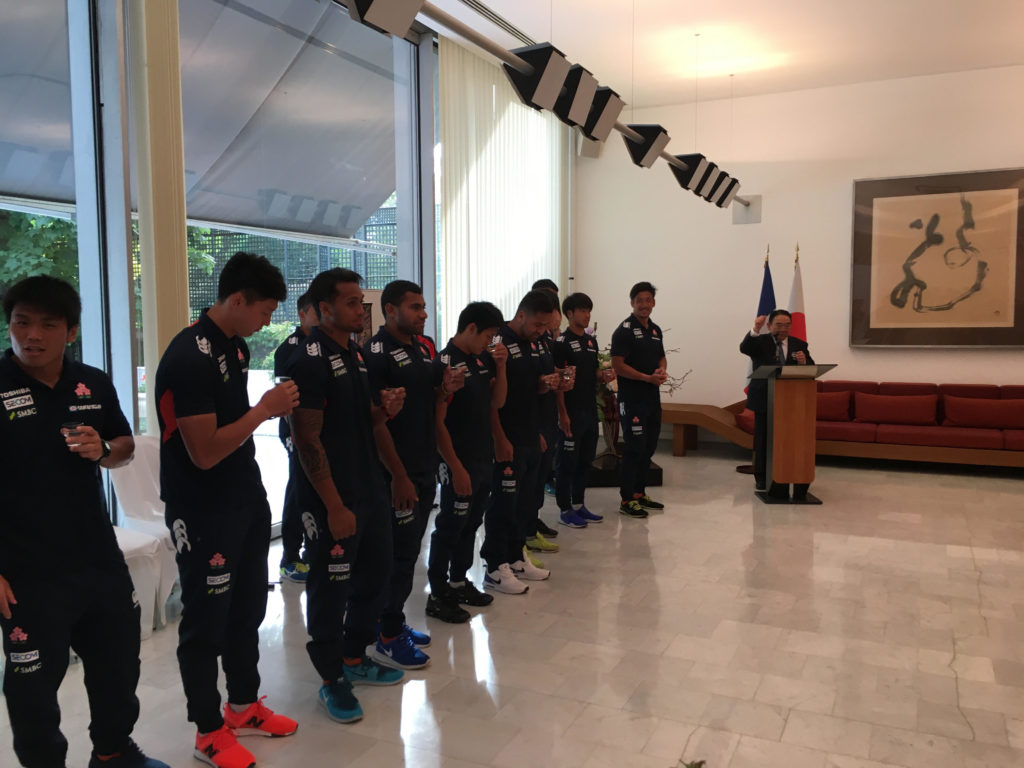 , Présentation de l&rsquo;équipe japonaise de rugby à 7 à l&rsquo;Ambassade