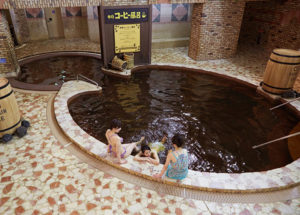 , Yunessun, le Onsen unique au Japon