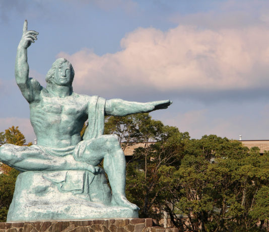 Hôte olympique | Suga à Nagasaki | Dépression tropicale