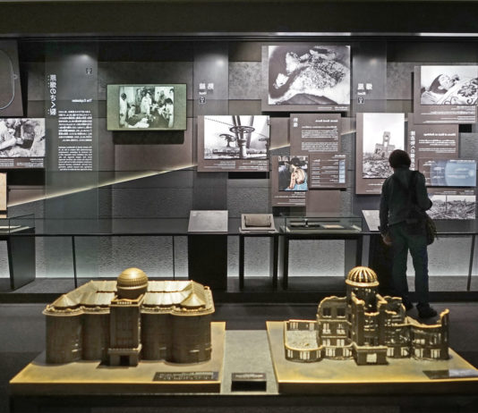 Climat : le gouvernement critiqué | Le Japon poursuivi en justice | Réouverture du musée de Hiroshima