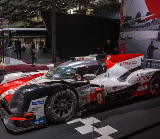 Sport, cinéma et virus | Toyota gagne Le Mans | Typhon Dolphin en approche