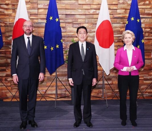 Japon-Europe | Renforcement de la défense | Profilage racial