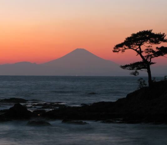 Avion de chasse | Fonds occultes | Mont Fuji