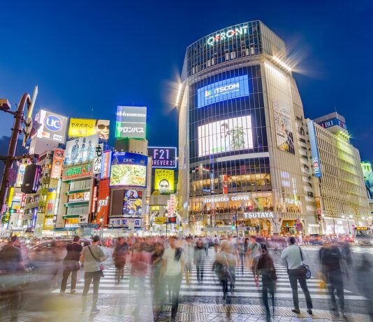 Officiers japonais à l’OTAN | Véhicules électriques | Déclin de la population
