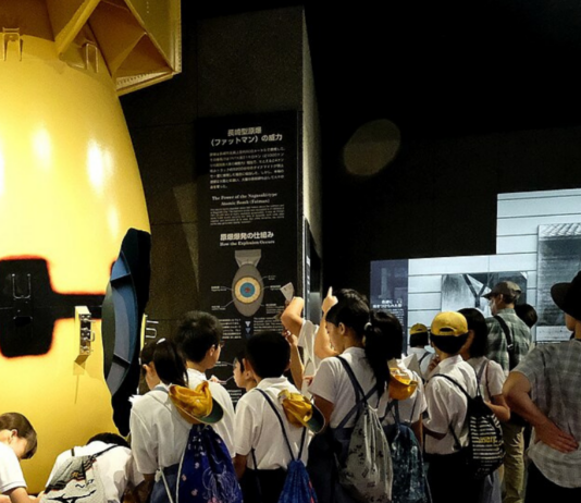 Les étrangers inquiets | Cérémonie à Nagasaki | Paix au sanctuaire